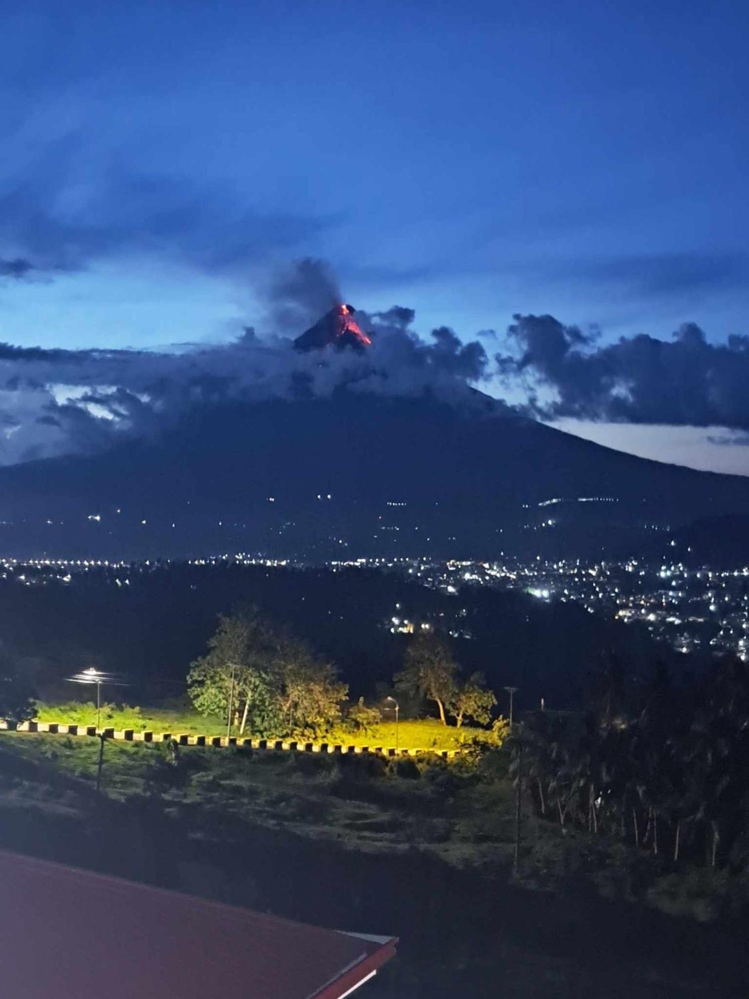 Arthur Private Resort Legazpi Eksteriør bilde
